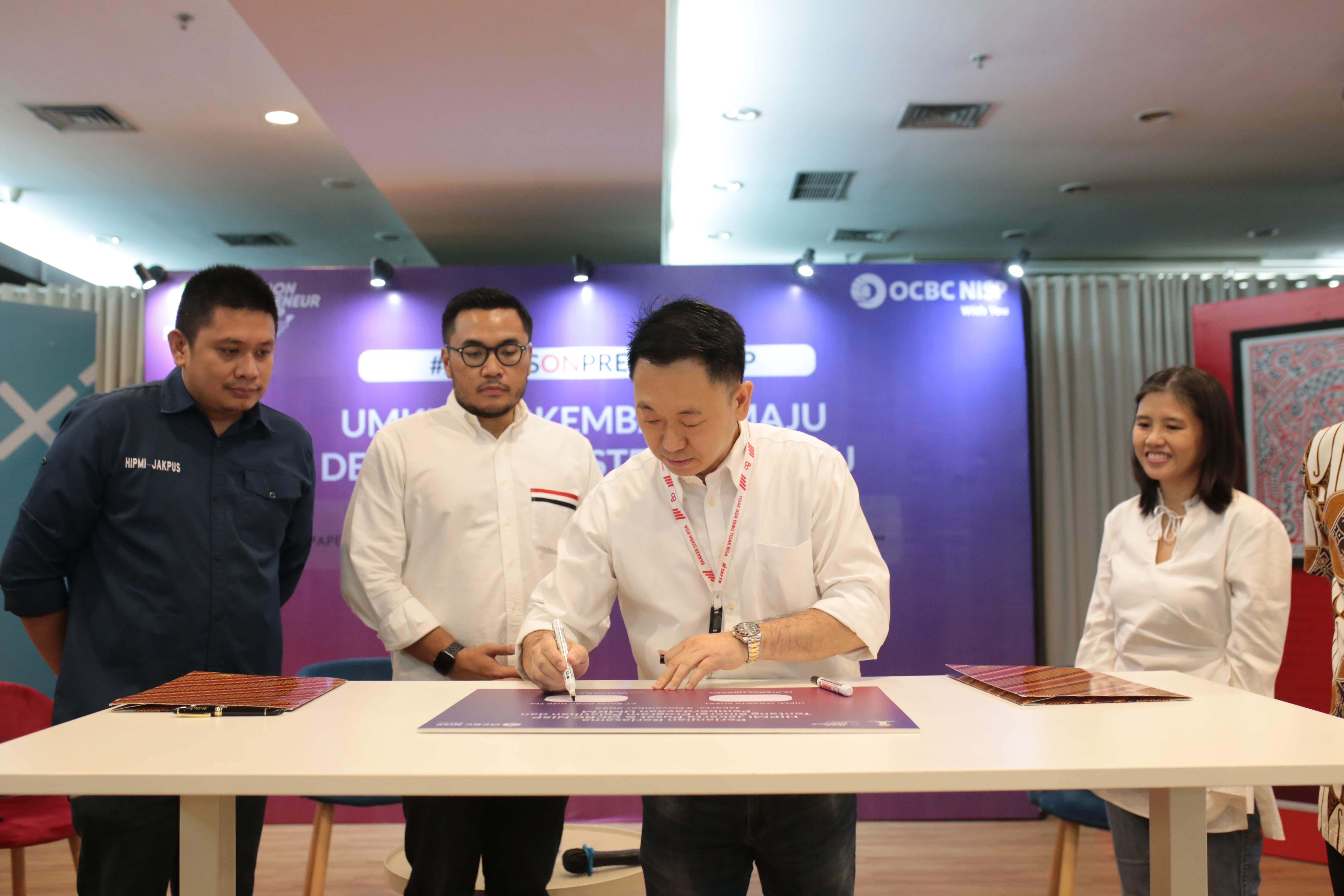 /asset/media/Feature/AboutOCBC/Siaran-Pers/2022/11/03/hipmi-1.jpg