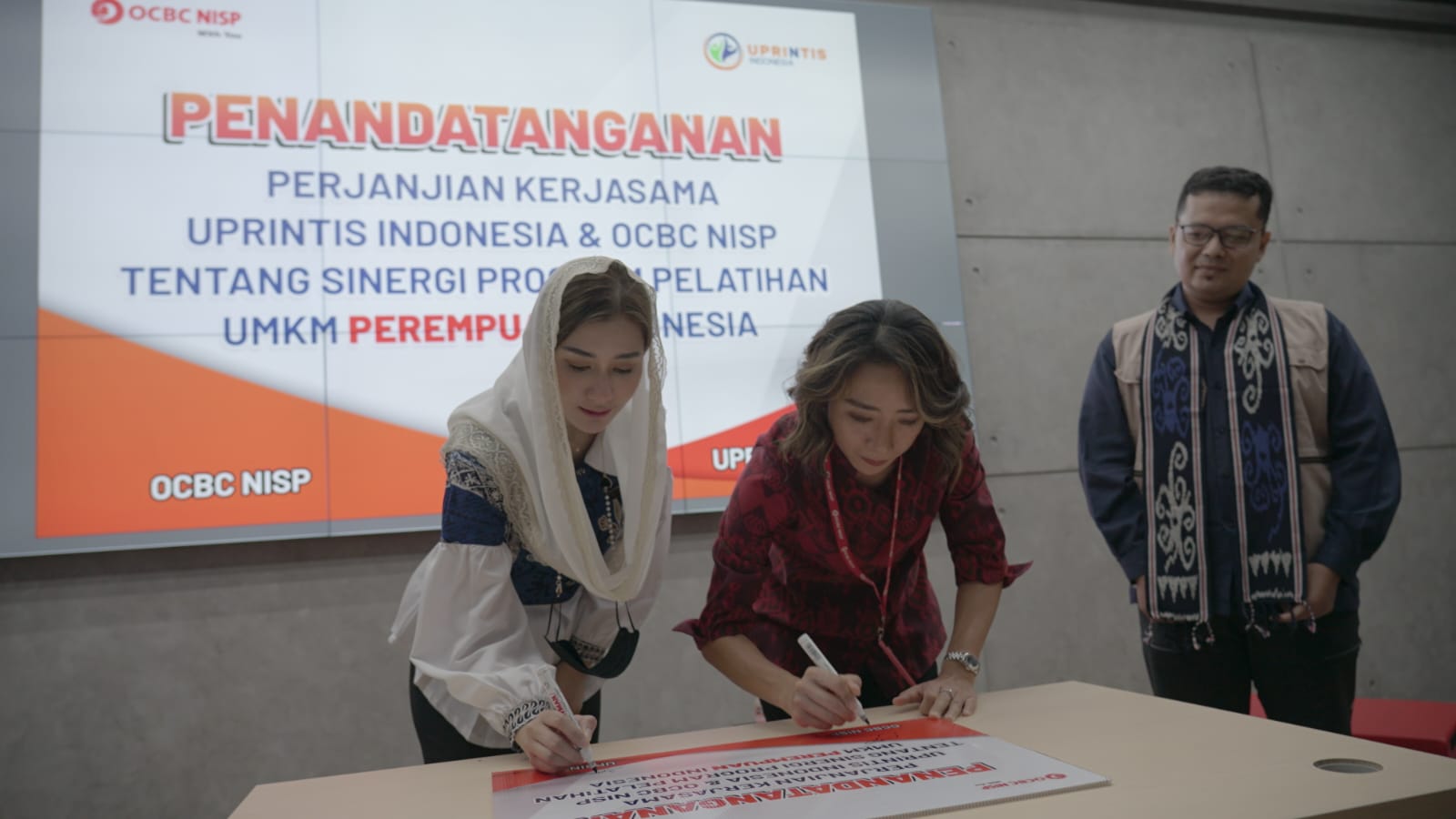 /asset/media/Feature/AboutOCBC/Siaran-Pers/2022/11/24/sp01.jpg