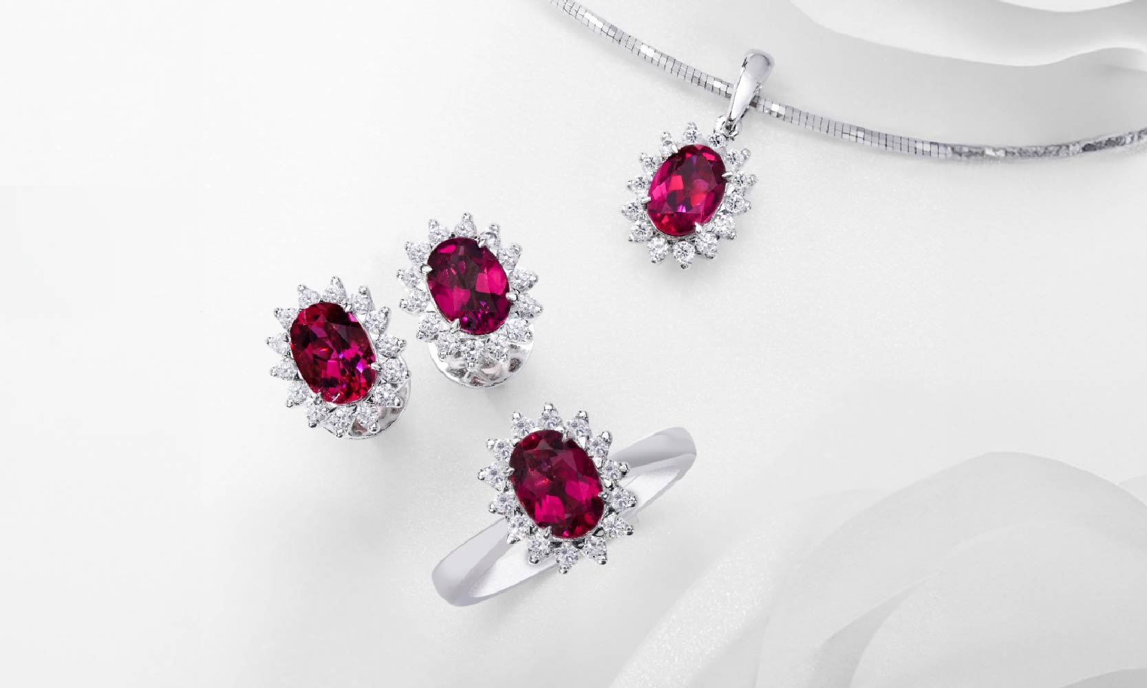 /asset/media/Feature/Promo/Promo-Landing/2024/07/05/hero-promo-passion-jewelry.jpg